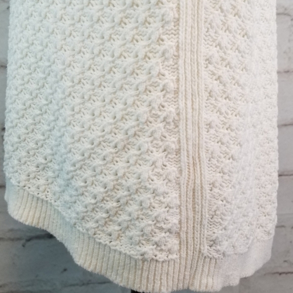 Old Navy L White Long Sleeve Soft Knit Sweater High-Low Hem - Picture 5 of 6